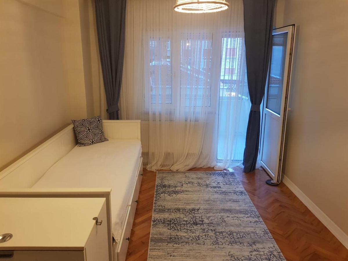Appartement 5 Minutes To Subway à Istambul Extérieur photo