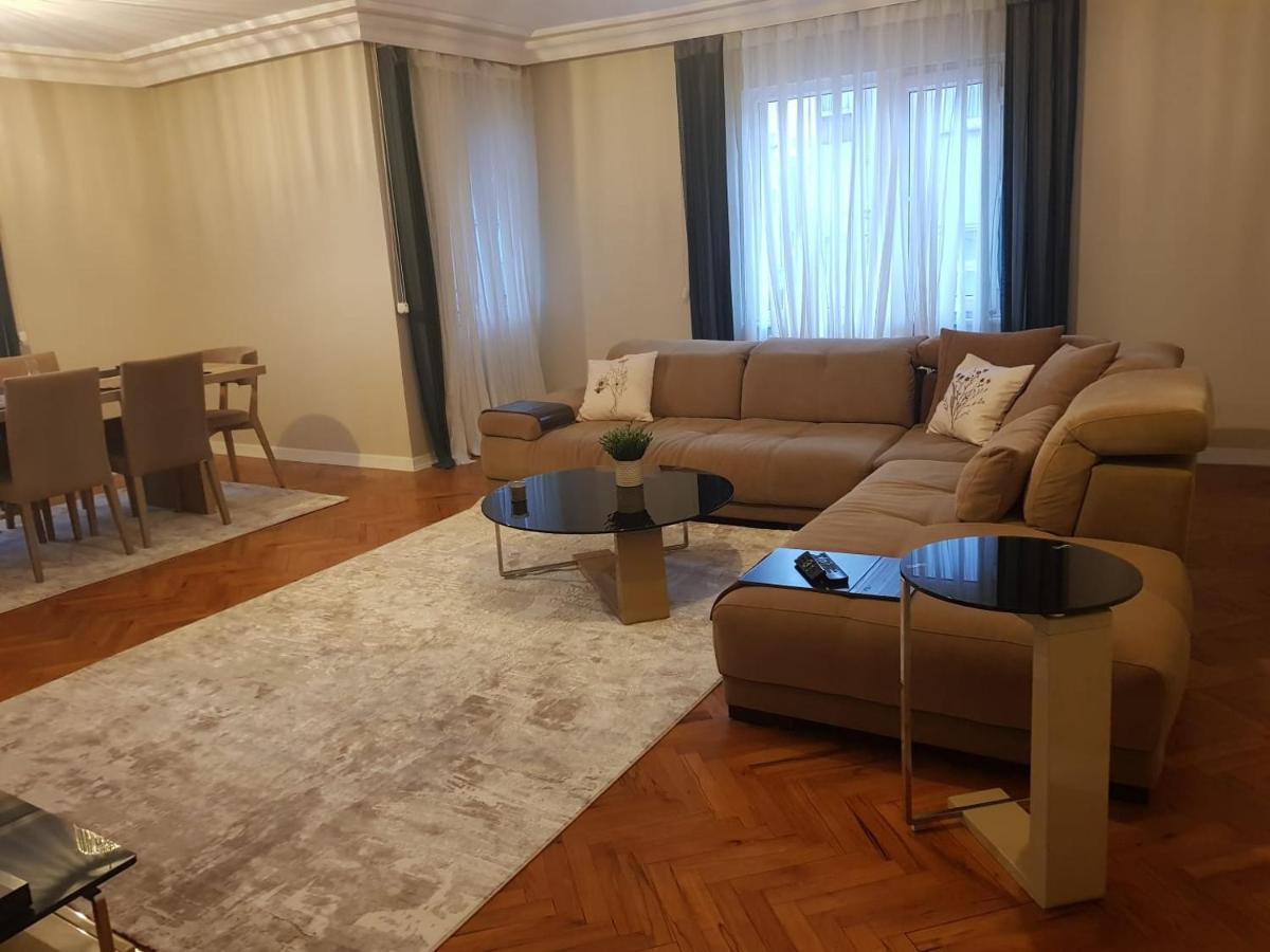 Appartement 5 Minutes To Subway à Istambul Extérieur photo