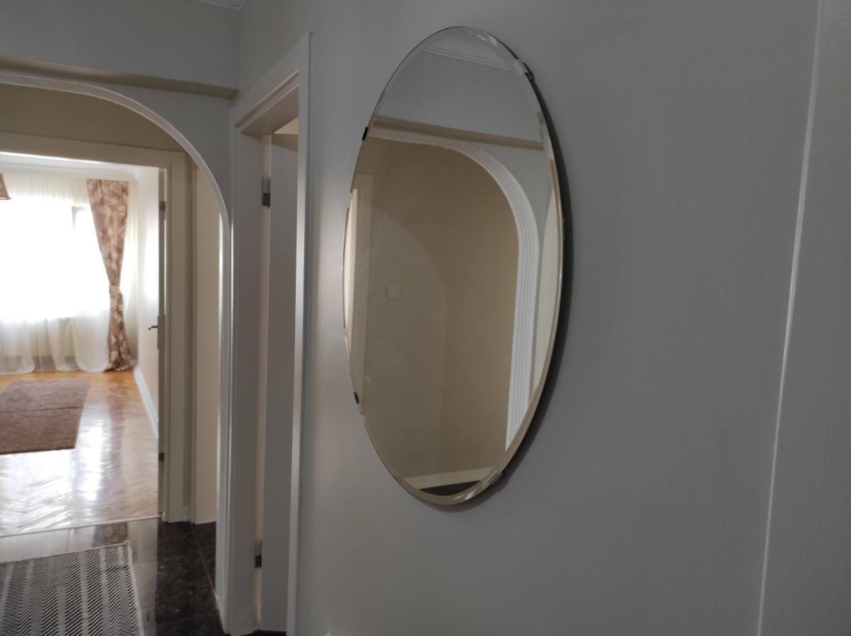 Appartement 5 Minutes To Subway à Istambul Extérieur photo