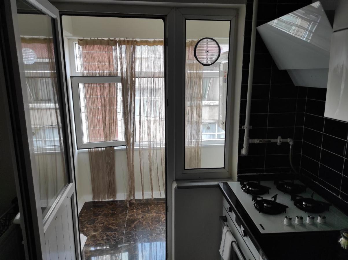 Appartement 5 Minutes To Subway à Istambul Extérieur photo