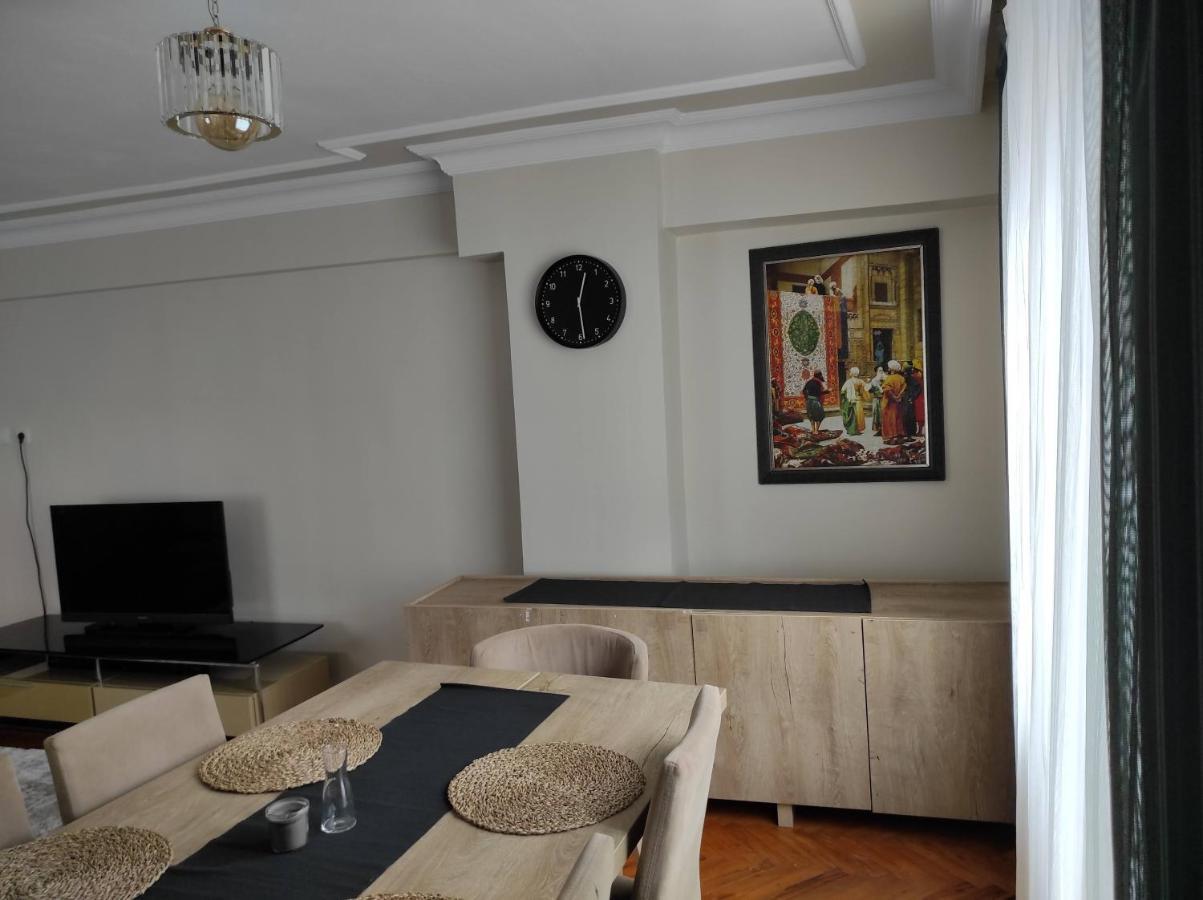 Appartement 5 Minutes To Subway à Istambul Extérieur photo